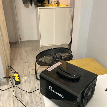 Ozonowanie mieszkania w kamienicy w Łodzi  po odgrzybianiu